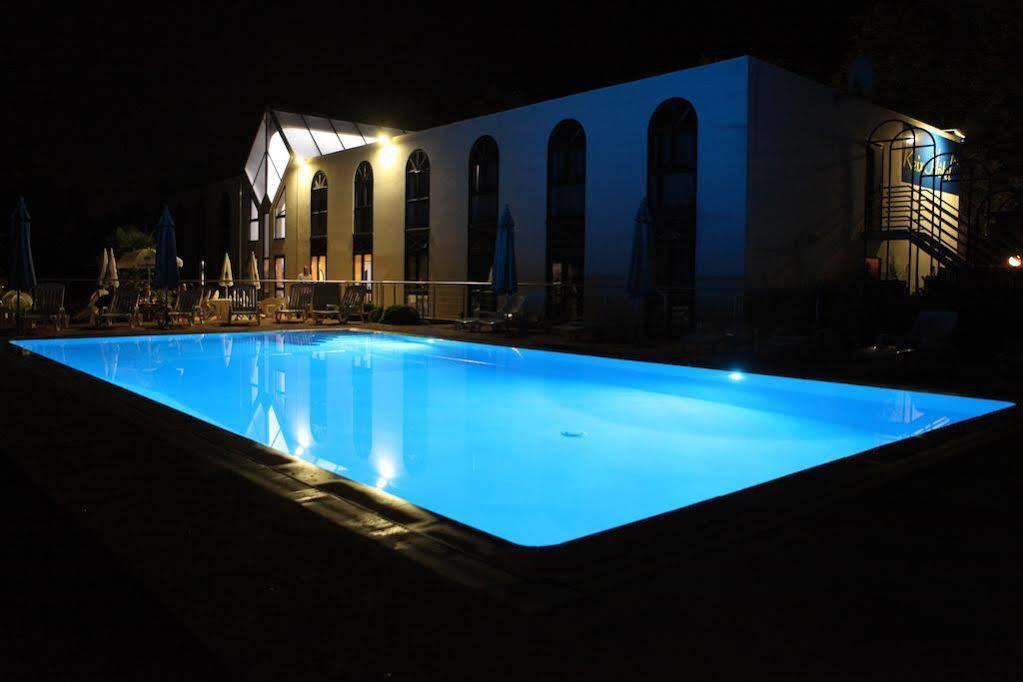 Agape Hotel Bessines Exterior photo
